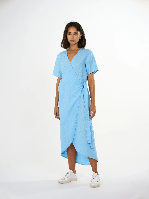 Linen short sleeved wrap dress - Airy Blue